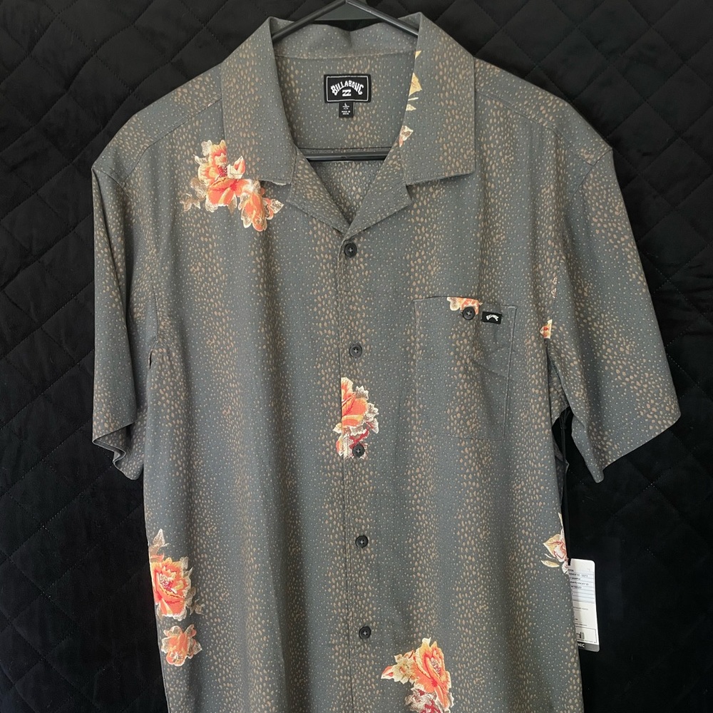 *UNRELEASED* NWT Billabong Men’s Button Up